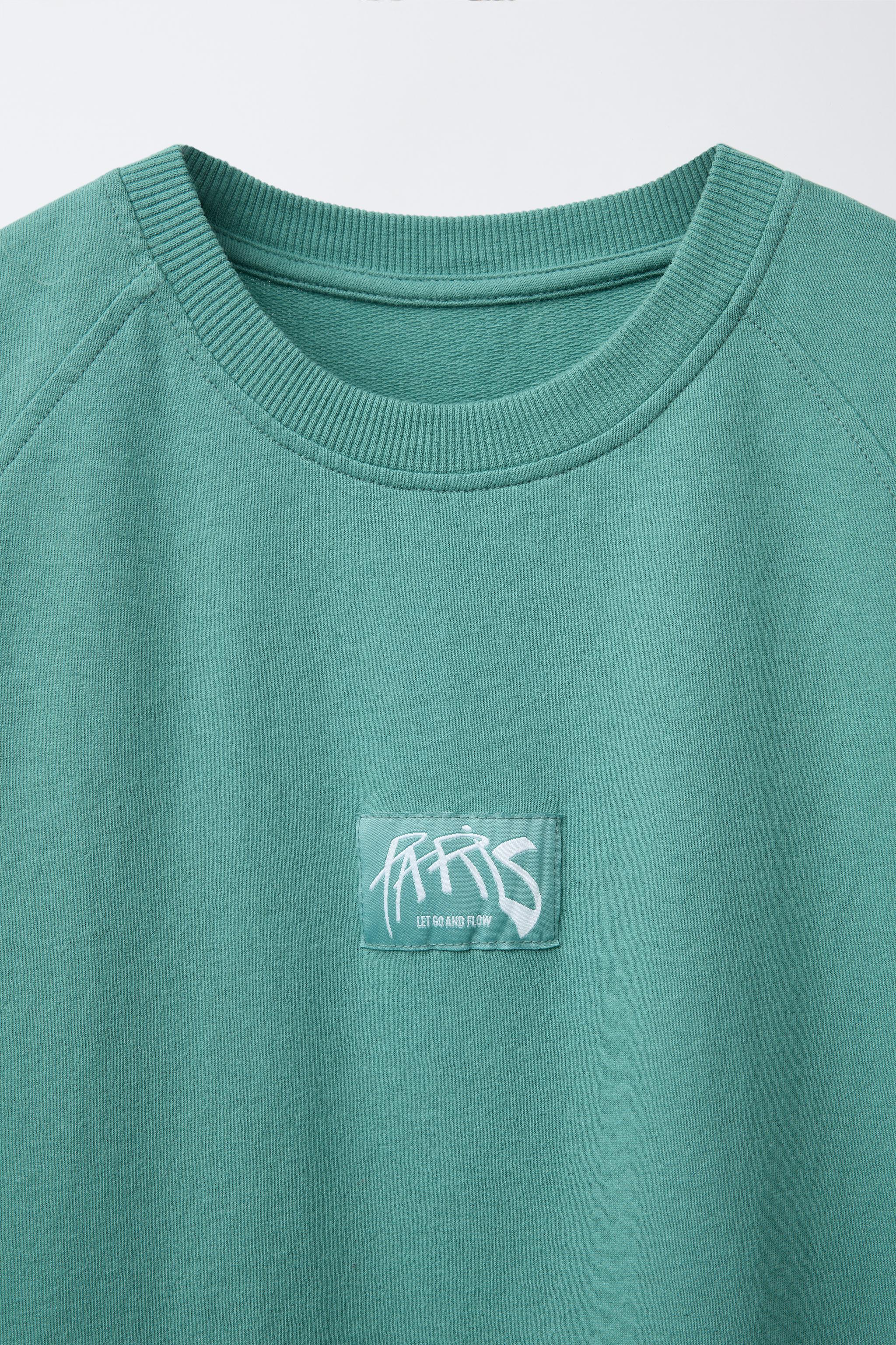 GRAFFITI PRINT T-SHIRT